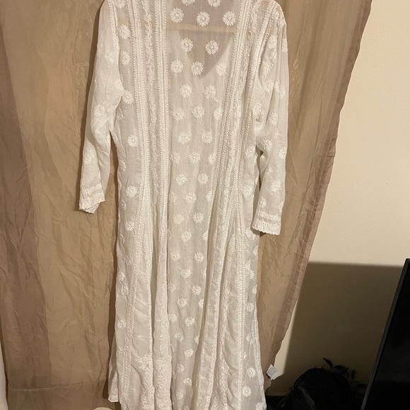 Vintage White Embroidered Angarkha Long Curty, Modal Lucknow Chikankari Kurta. - Picture 4 of 5